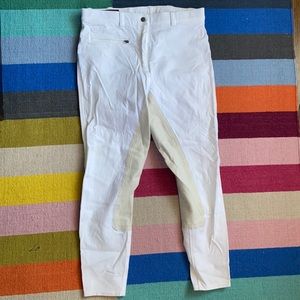White full-seat Ariat Fairfax breeches size 30